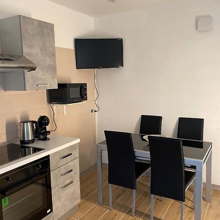Casa Sandrina Caprino Veronese Bagian luar foto