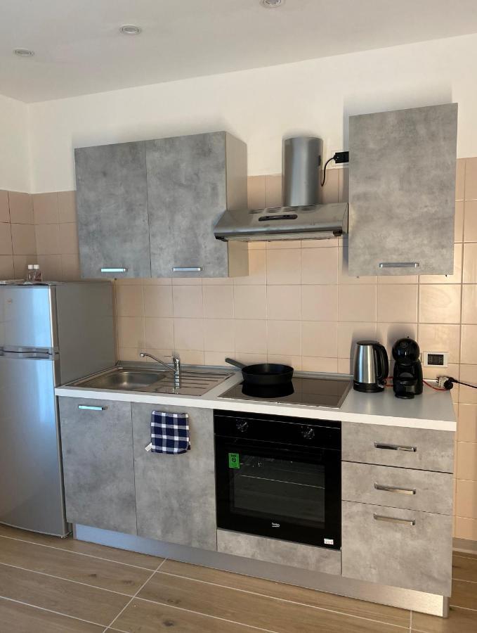 Casa Sandrina Caprino Veronese Bagian luar foto