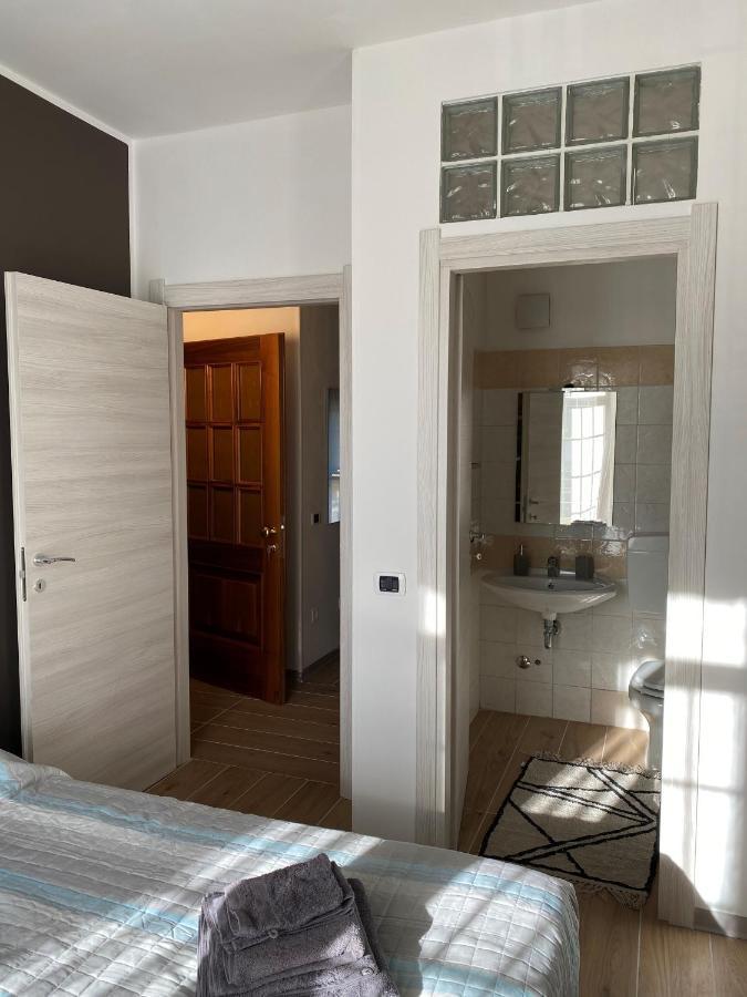 Casa Sandrina Caprino Veronese Bagian luar foto